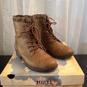 Mudd Tahoe ankle boots in cognac.
